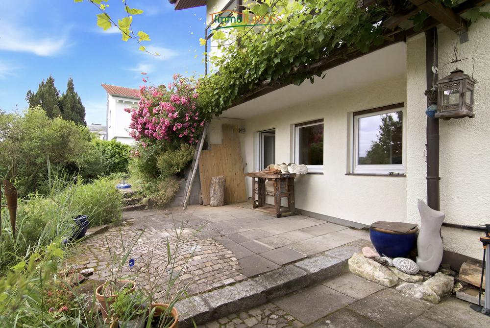 Gemütliche Terrasse mit Zugang zum Schlafzimmer