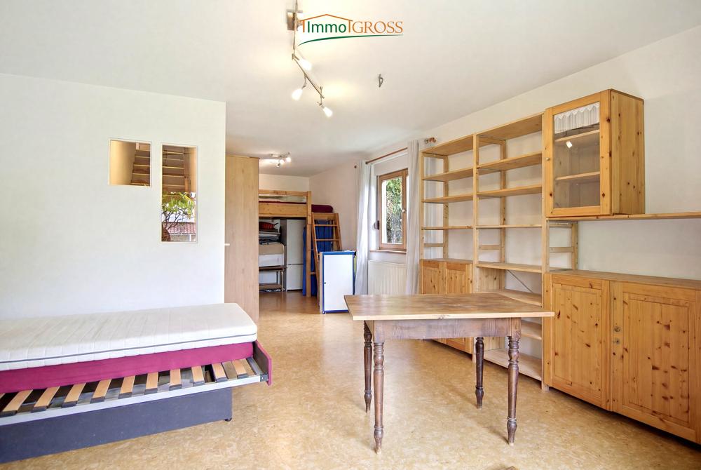 2. UG - Weiteres Schlafzimmer mit Zugang zum Garten