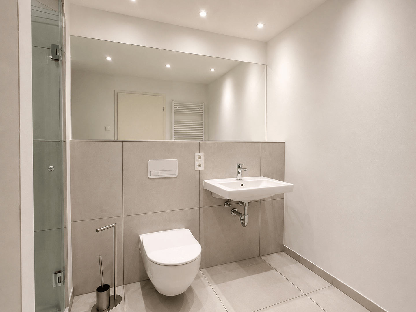 Modernes Badezimmer 