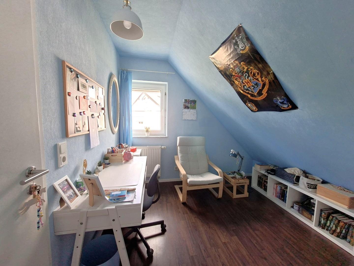 Schlafzimmer 4, DG