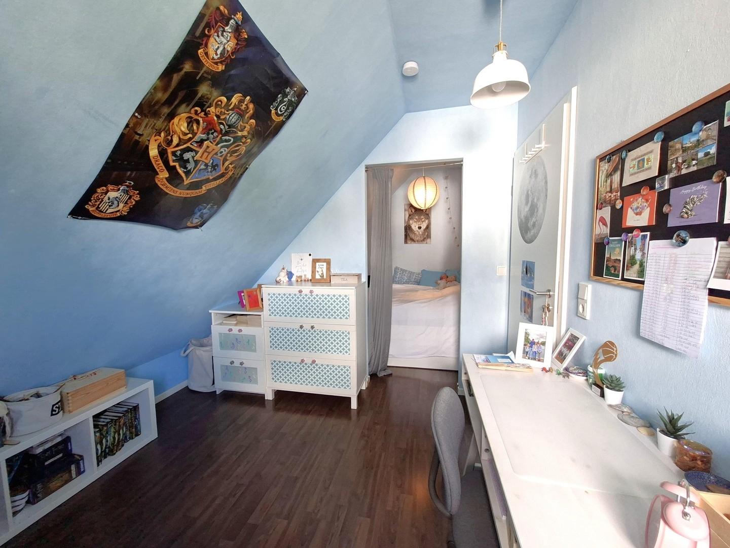 Schlafzimmer 4, DG