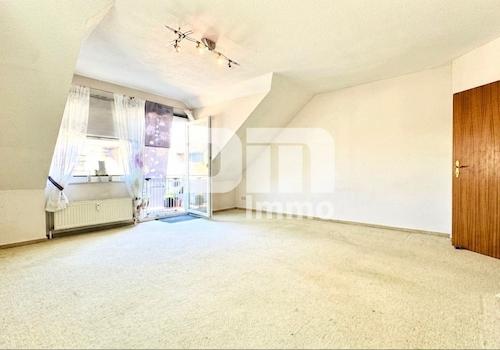 DG Wohn / Esszimmer / Zugang Balkon