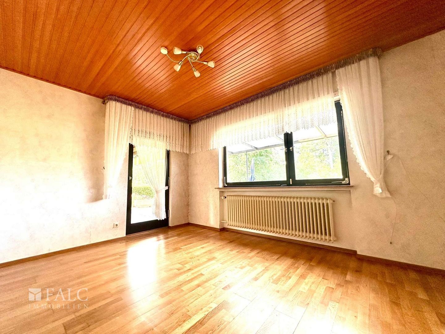 GästeMitAusgangTerrasse