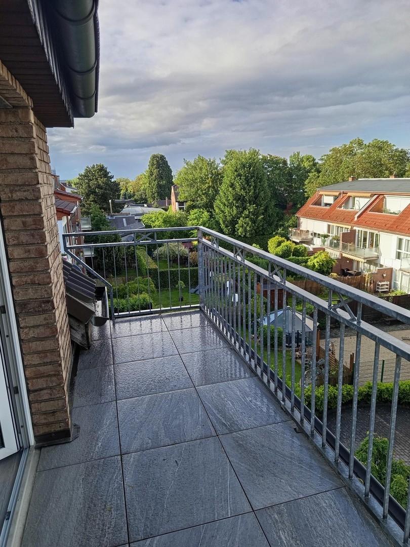 Teil des großen Balkons