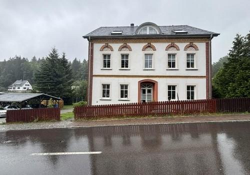 Straßenansicht