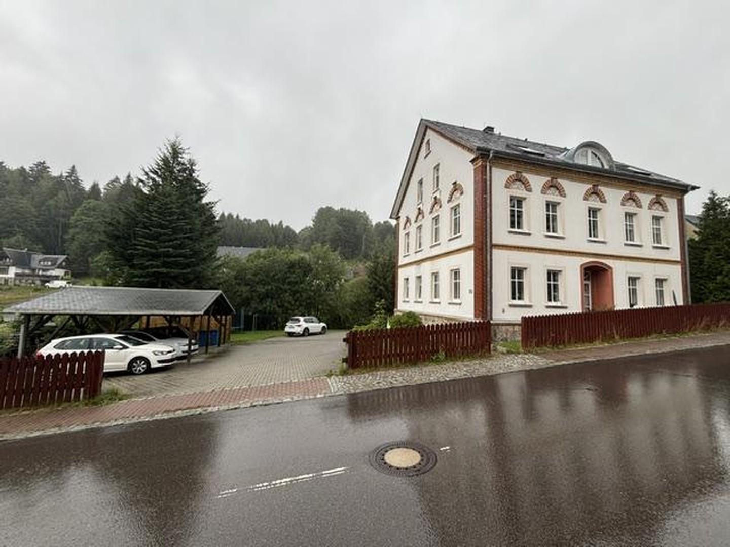 Straßenansicht