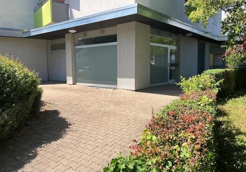Außenansicht + Gartenzugang