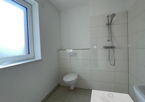 Gäste WC/Bad 1