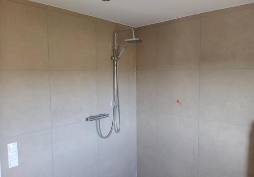 Bad  Dusche