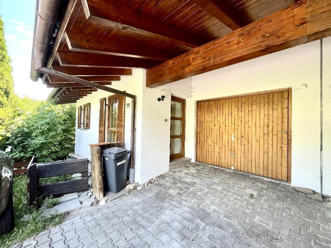 Haus mit Garage
