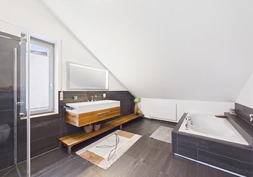 Haupt-Badezimmer