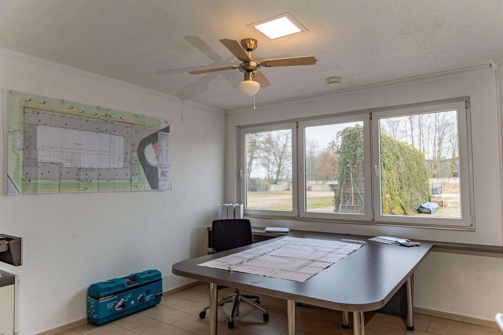 Büro 3
