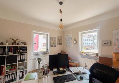 Weiteres Büro- oder Behandlungszimmer