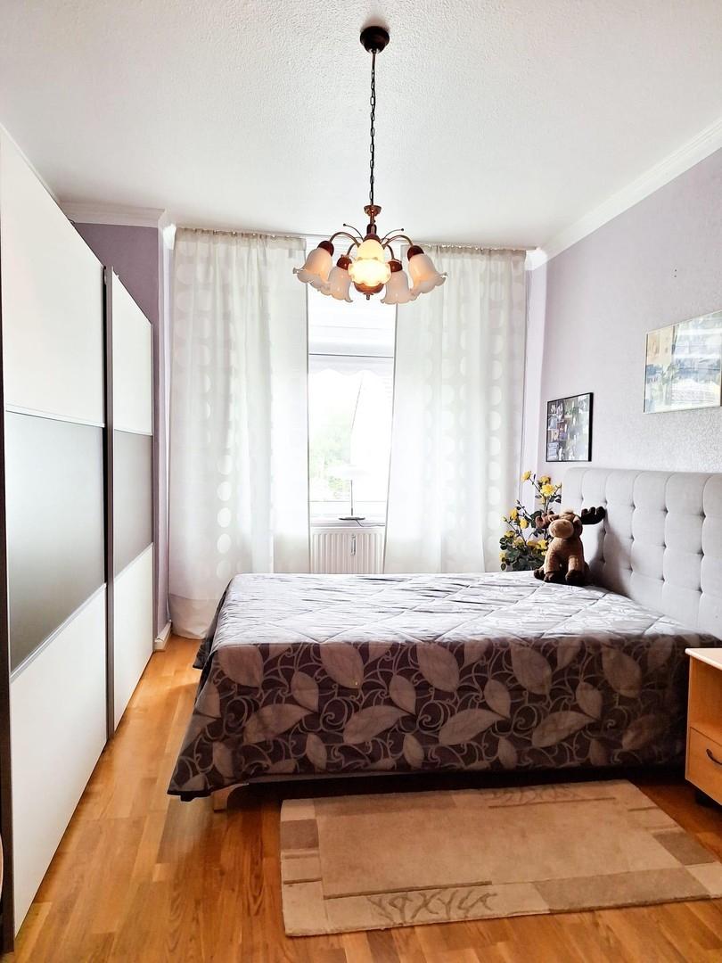 1.OG Schlafzimmer 1