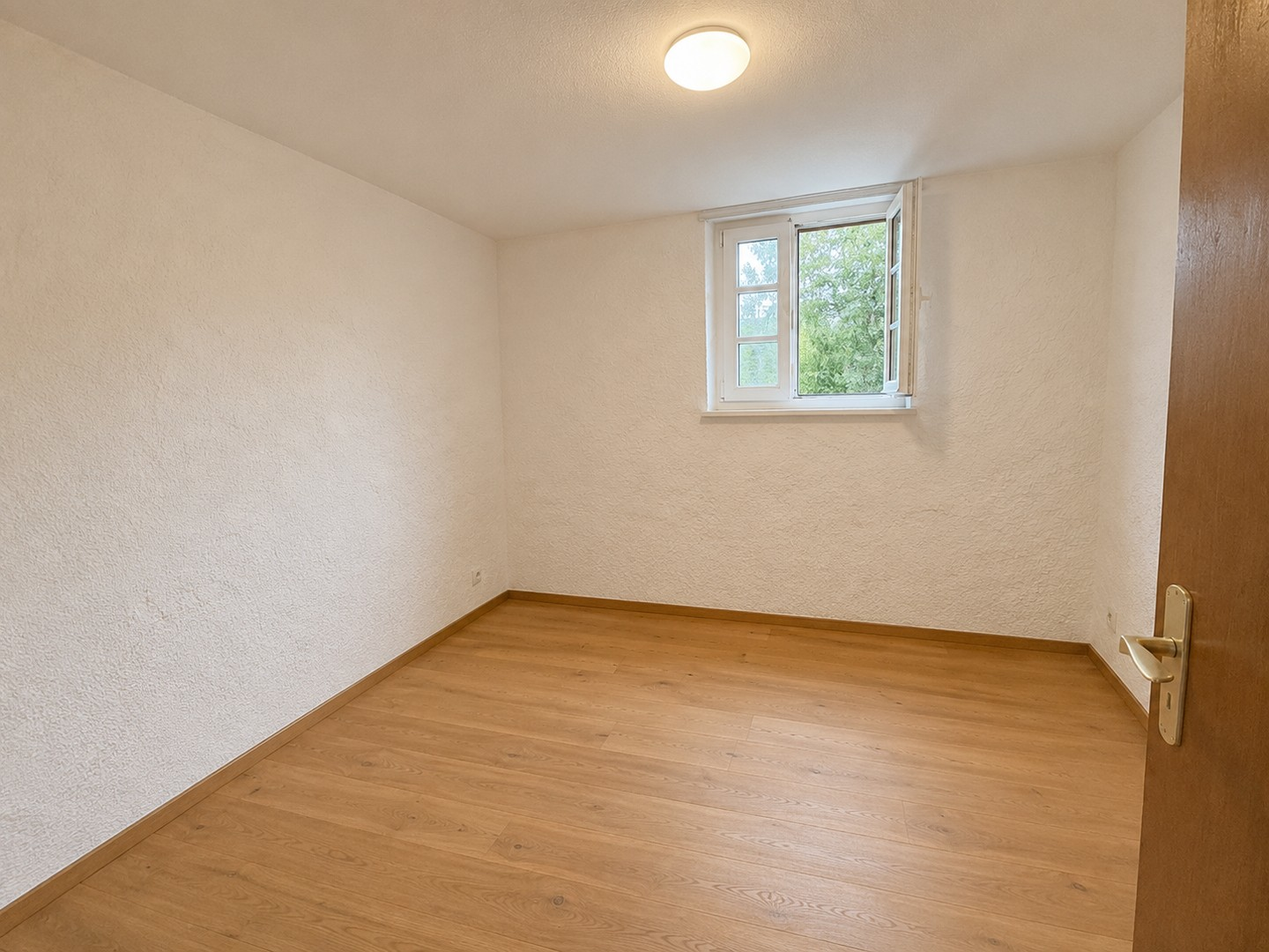 Schlafzimmer mit Fenster