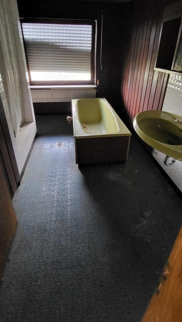 Badezimmer EG
