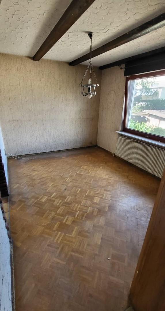 Büro EG