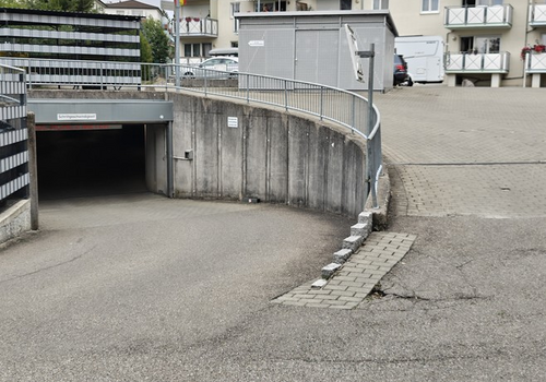 Tiefgaragenzufahrt
