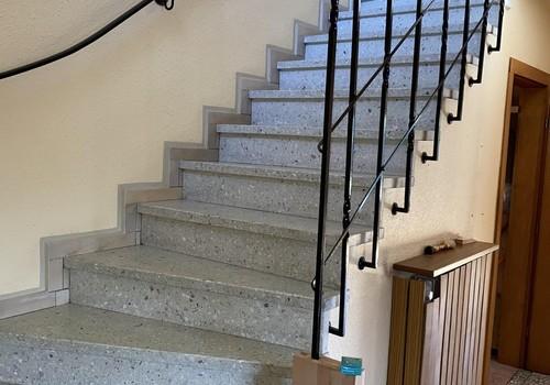 Treppe zum DG