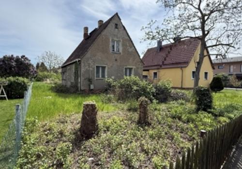 Straßenansicht 2