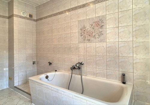 Badezimmer EG.