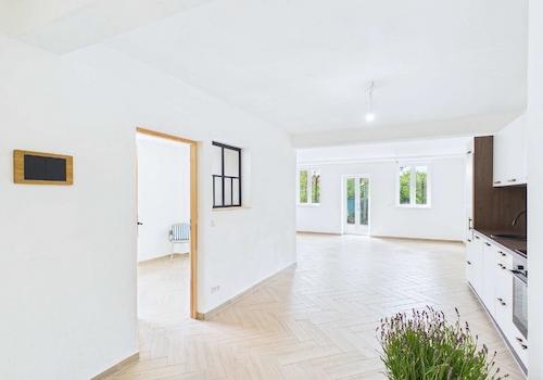 Blick zum Wohnzimmer