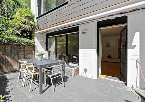 mit der ersten Terrasse