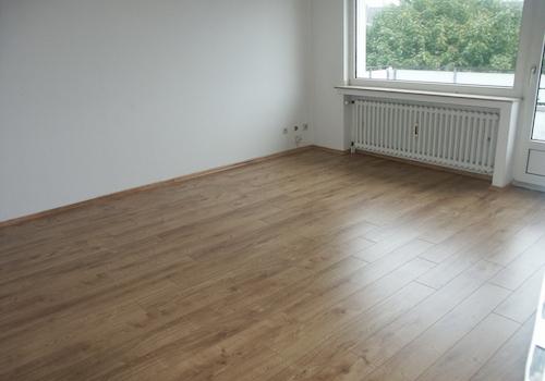 Wohnzimmer mit gr. Balkon 