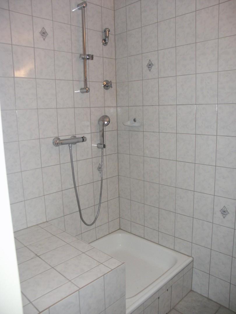 Bad  mit Dusche