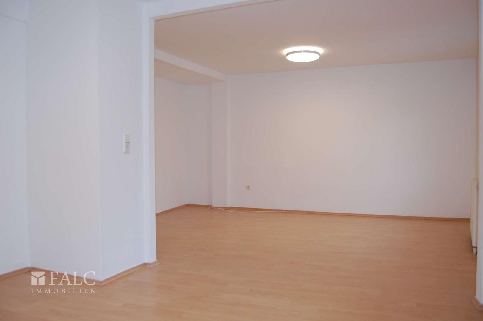 Wohnraum vorne__2.OG