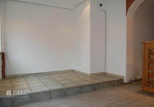 Vor der Theke links_Pizzeria