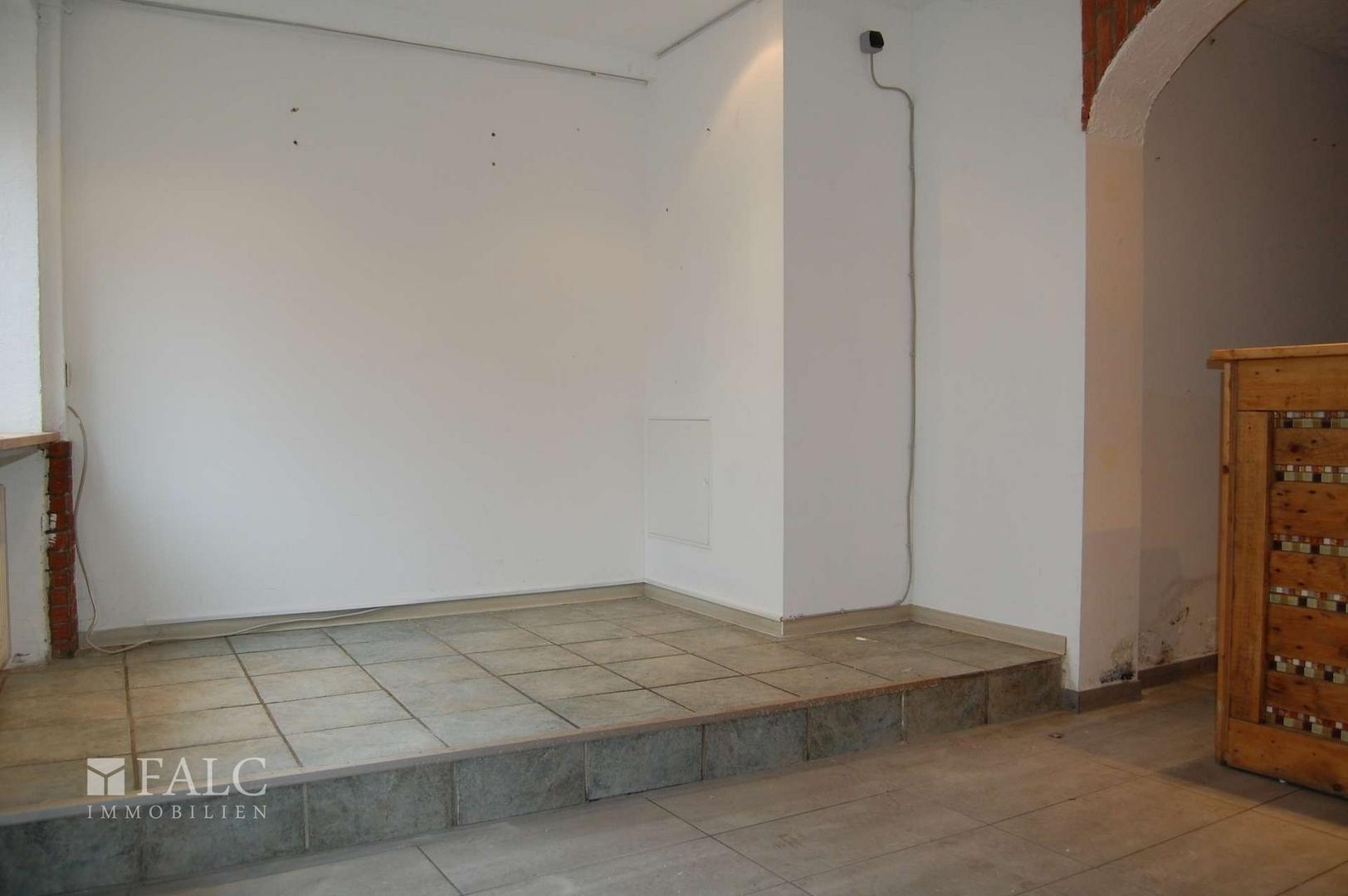 Vor der Theke links_Pizzeria