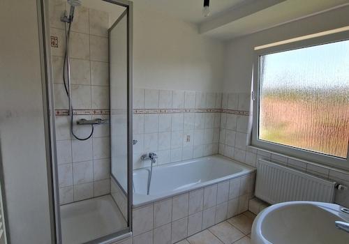 Badezimmer 1.O.G.