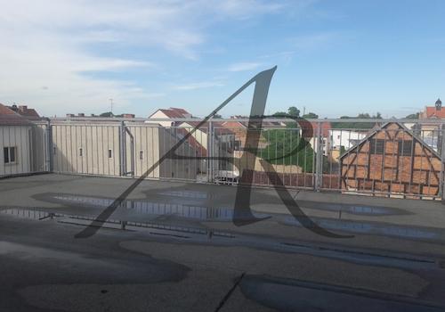 großzügige Dachterrasse