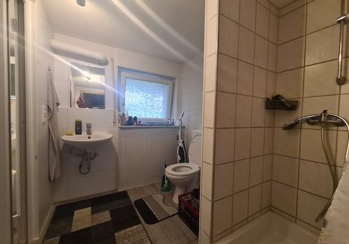 Bad extra Zimmer UG Whg 1