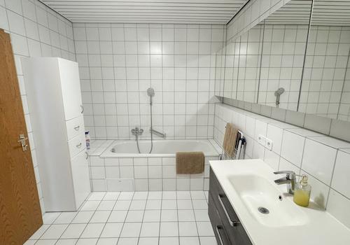 Dusche und Wannenbad