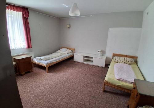 Schlafzimmer Bild 1