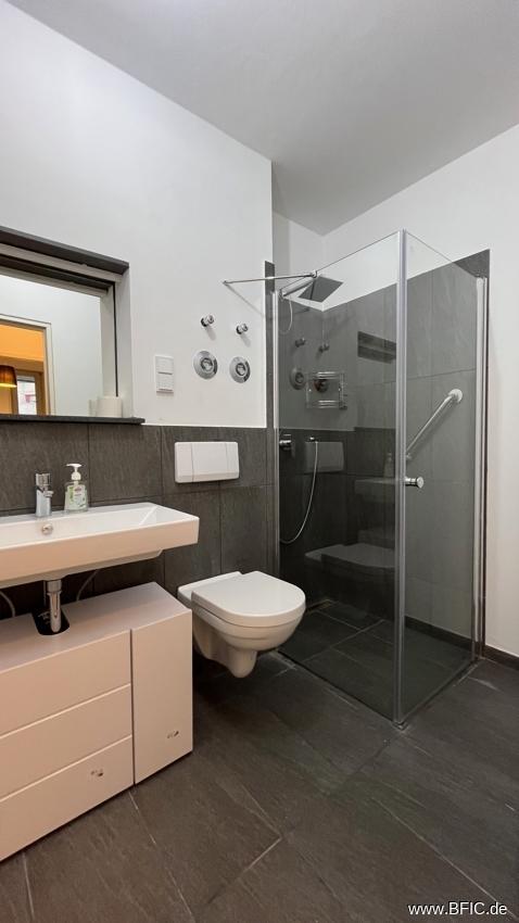 neues Duschbad