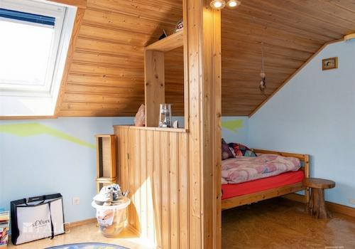 DG: Schlafen2, KI bearbeitet