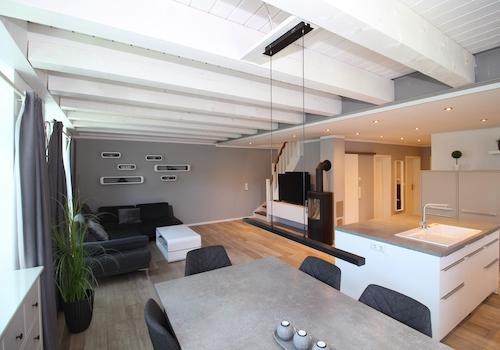 Wohn- und Esszimmer des Haupthauses