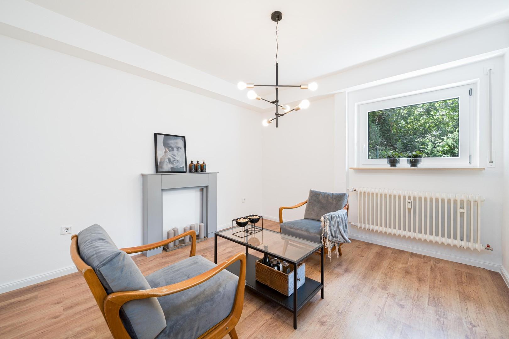 Wohnzimmer / Schlafen_UG