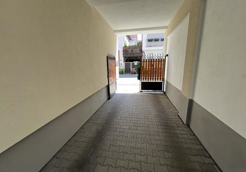 Hofeinfahrt