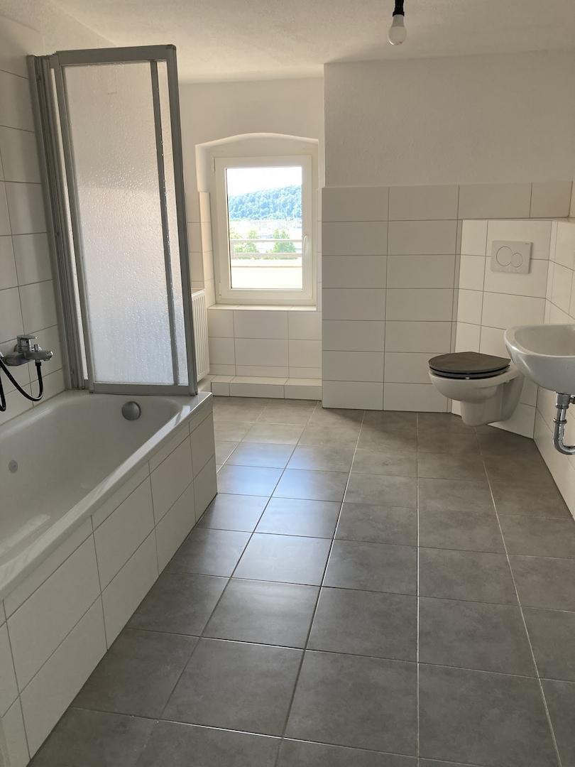 Bad mit Wanne (1)