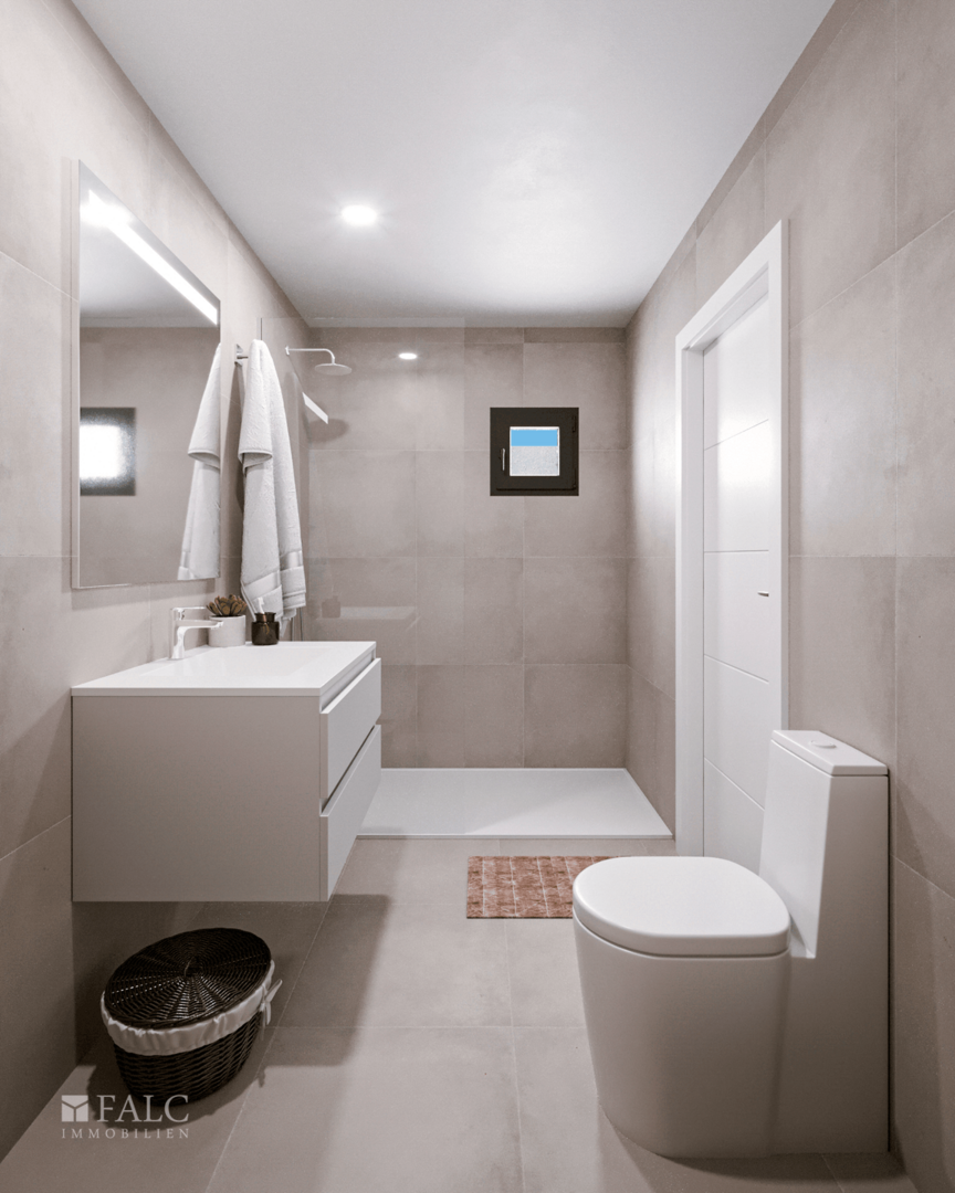 En-Suite Badezimmer mit Fenster