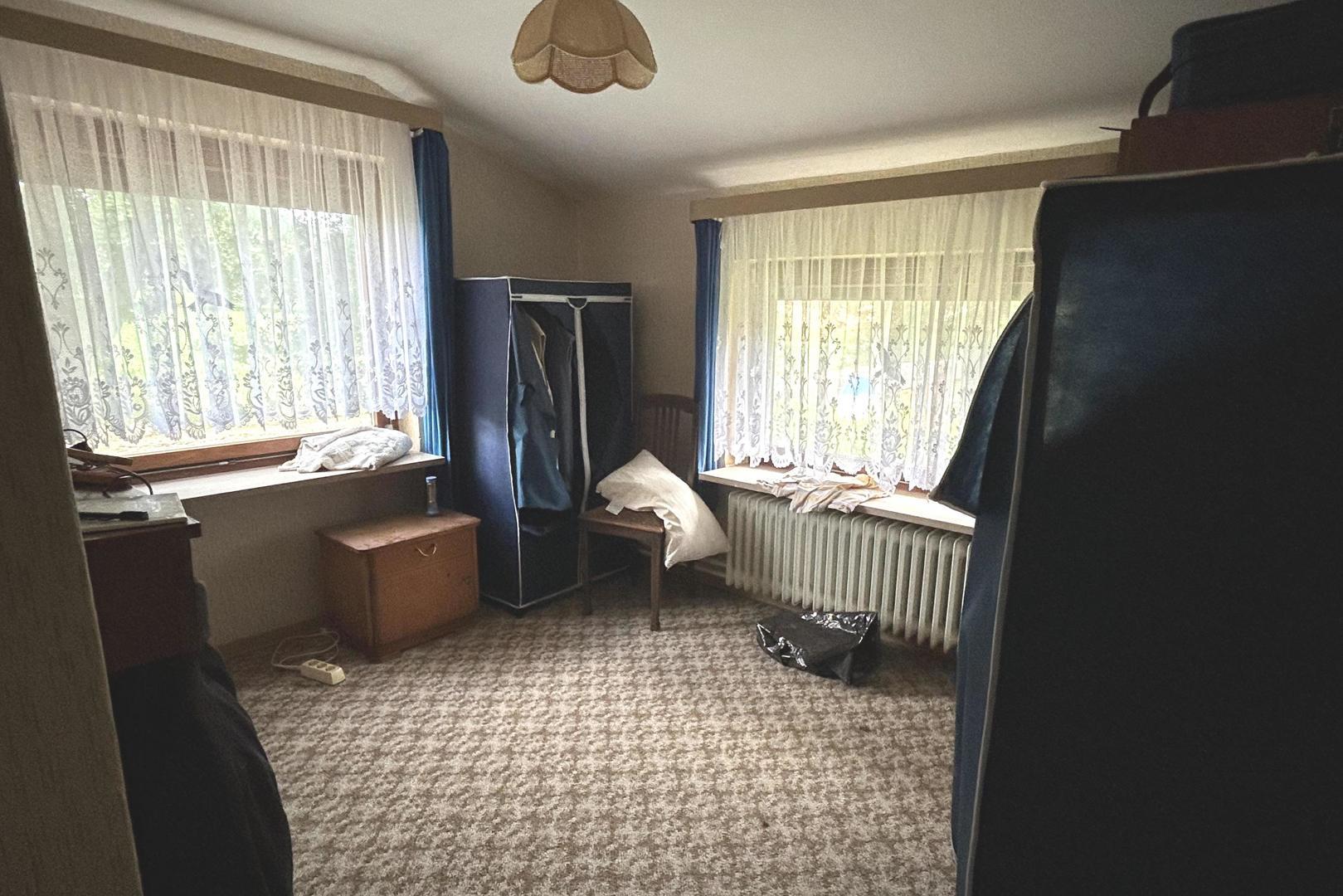 Schlafzimmer Dachgeschoss (als Bodenraum genehmigt)