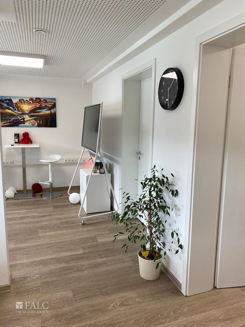 Büro8