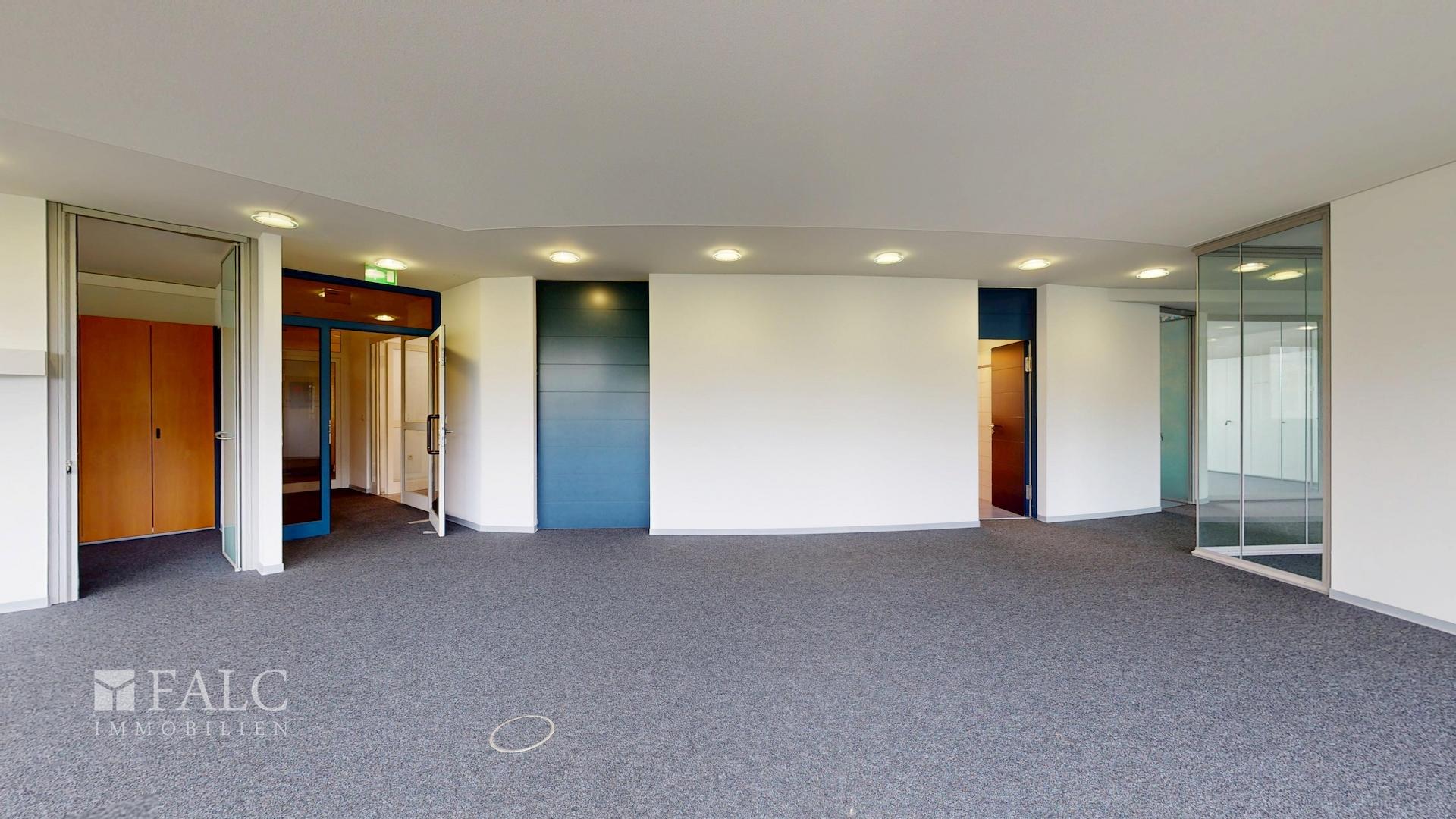Büro 1 Richtung Eingang