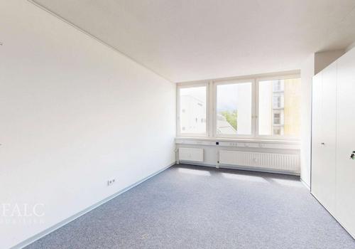 Büro 7