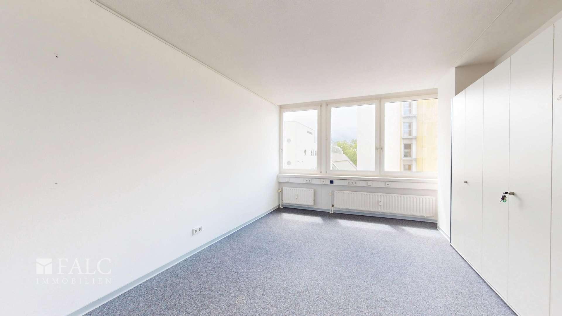 Büro 7
