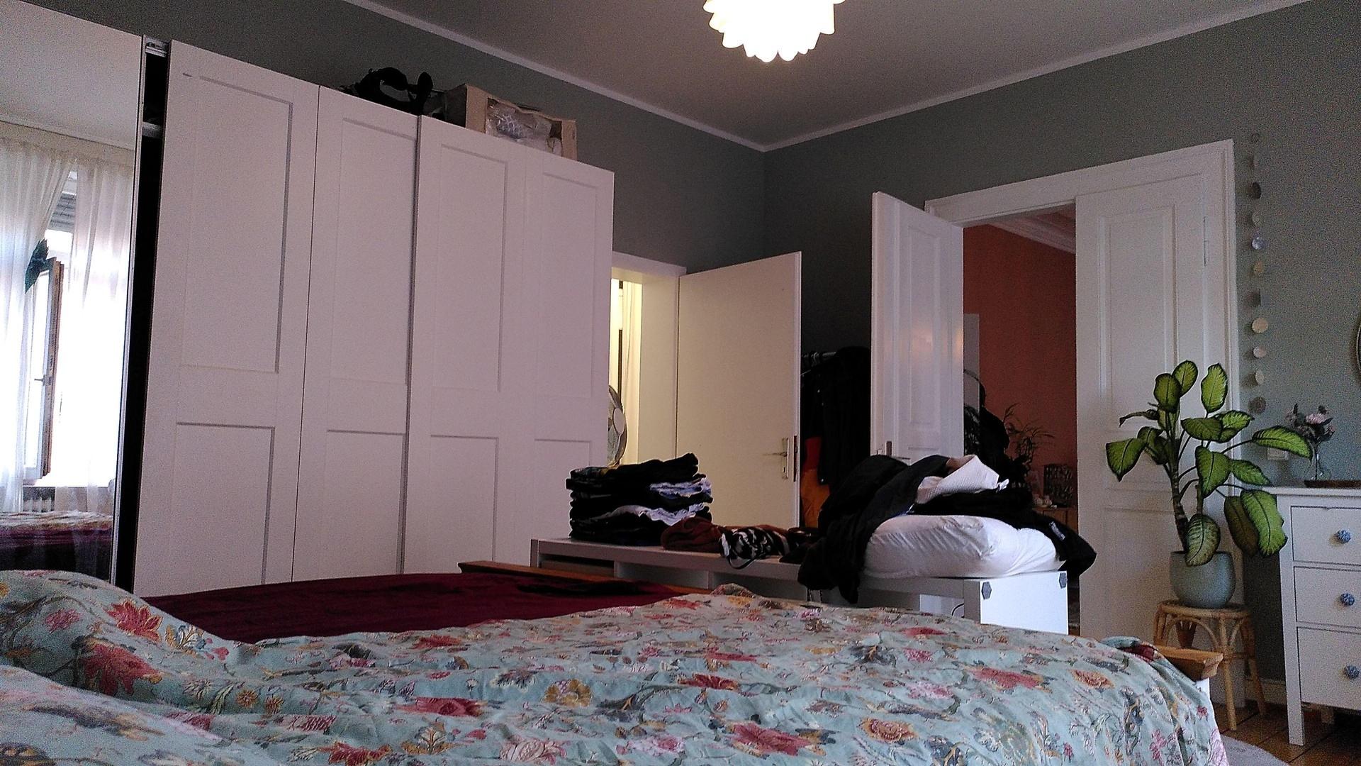 Schlafzimmer, Blick zurück